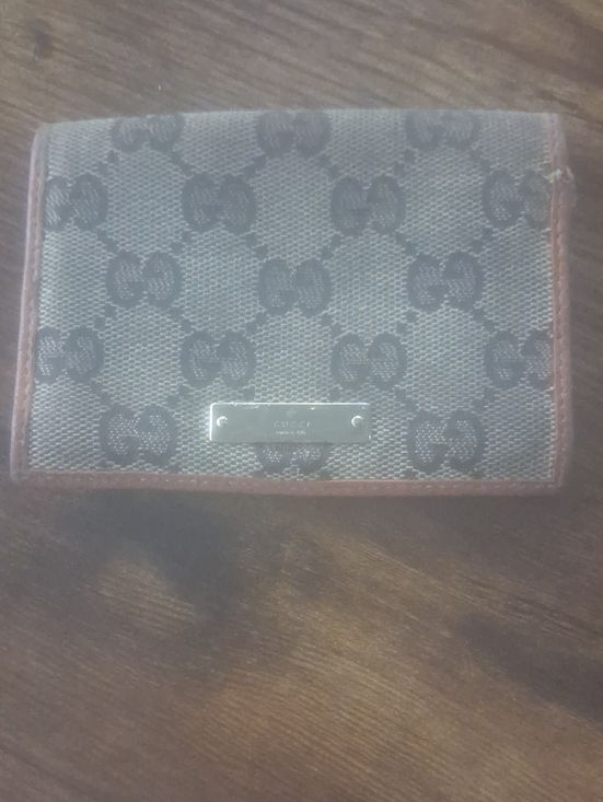 Gucci Accessories - Gucci Brown Monogram Canvas Key & Card Holder with Gold Plaque